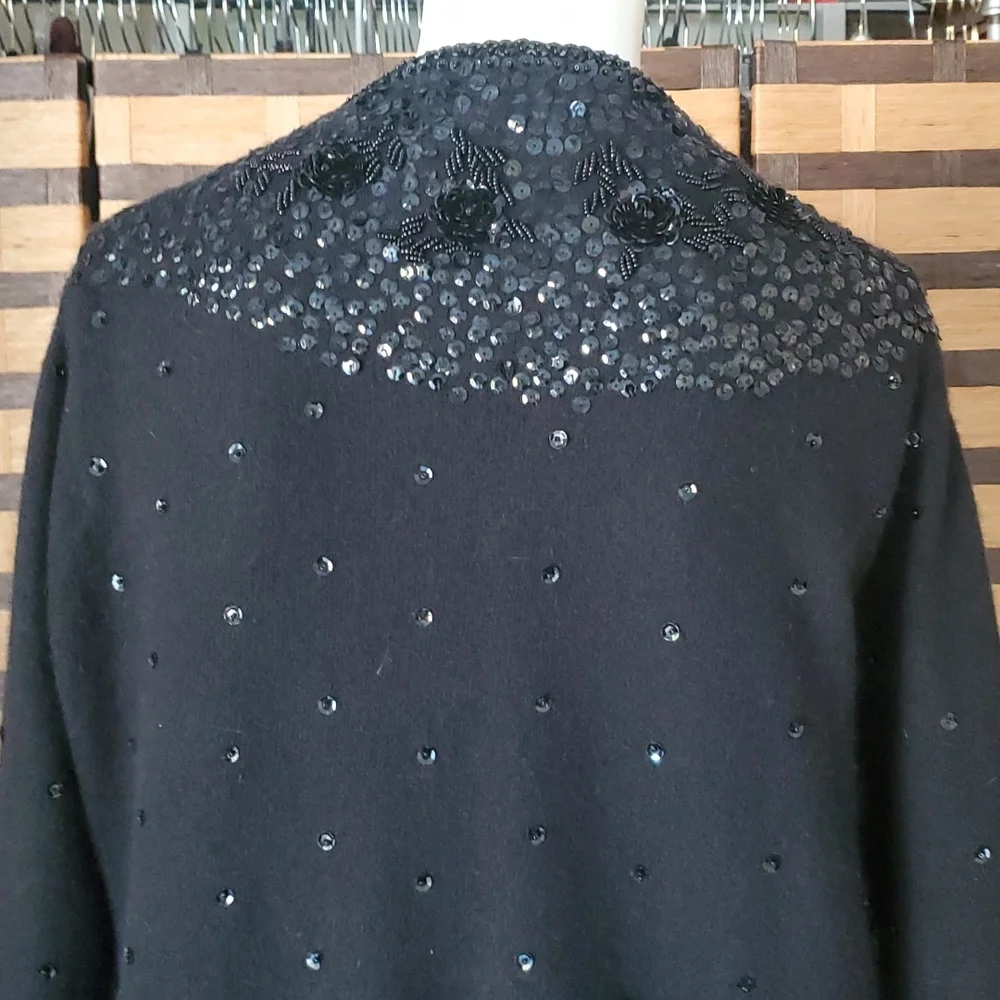 Cecile Angora Bermuda lined cardigan - Picture 5 of 12